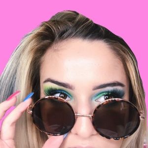 HIPPIE SUNGLASSES!